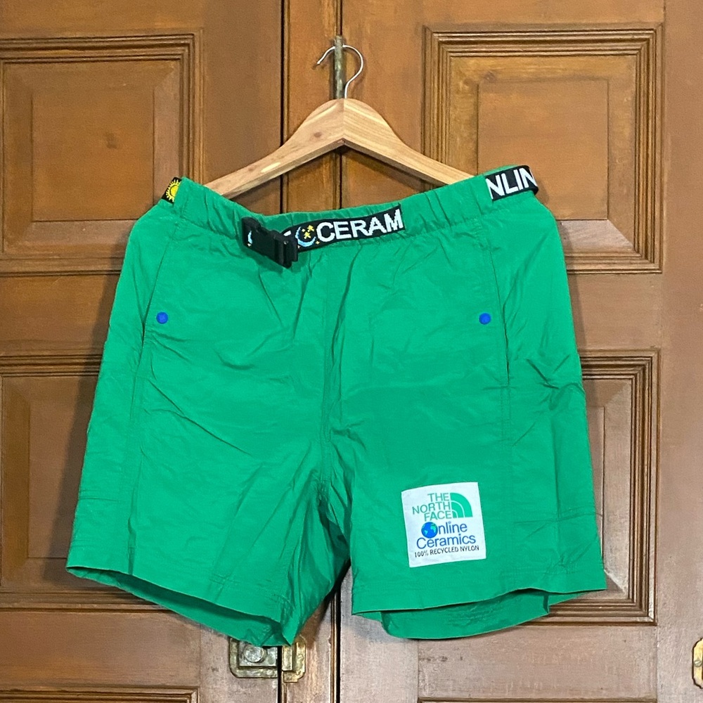 Online Ceramics X North Face Cargo Shorts Small